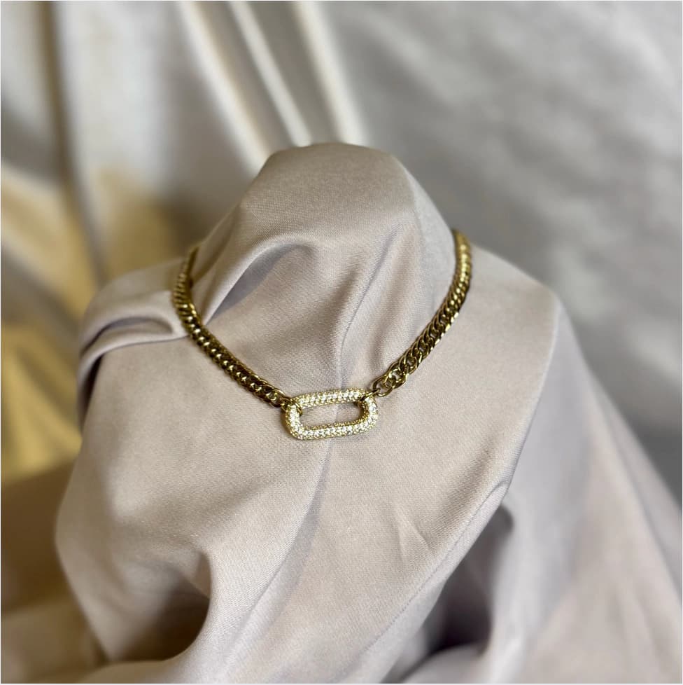 Collar Regina